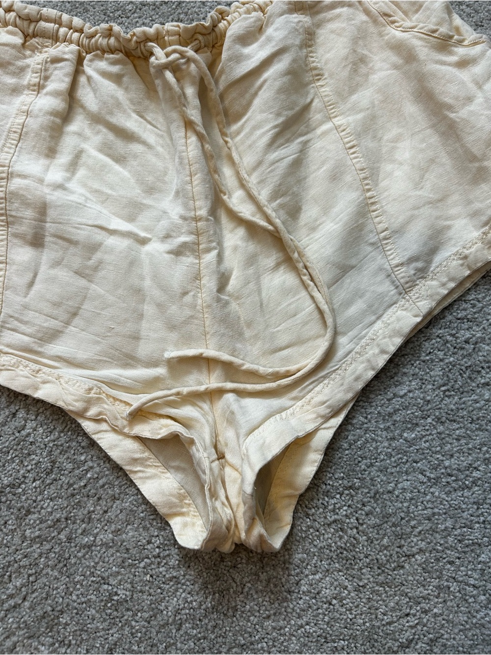 Free People Linen Casual Drawstring Shorts in Cream Size Large EUC - Picture 8 of 11